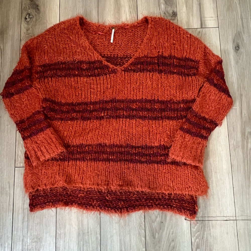 Free People Linus Pullover Sweater Orange Fuzzy Stripe V Neck women’s large